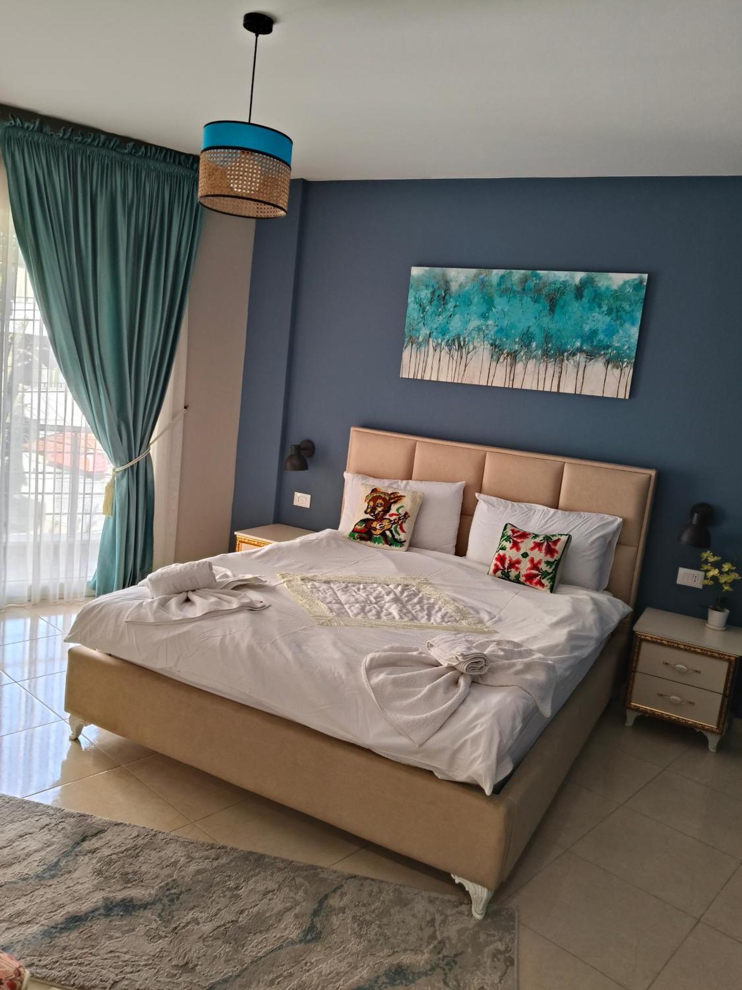 Ajilin Hotel Rooms كورتشي الغرفة الصورة