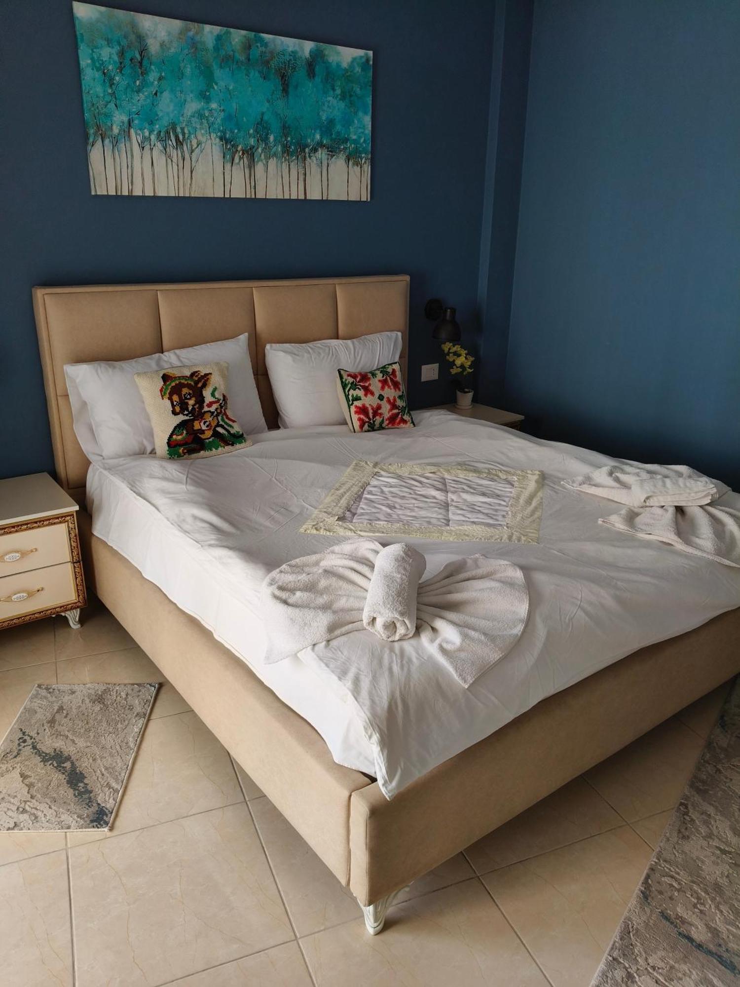 Ajilin Hotel Rooms كورتشي الغرفة الصورة